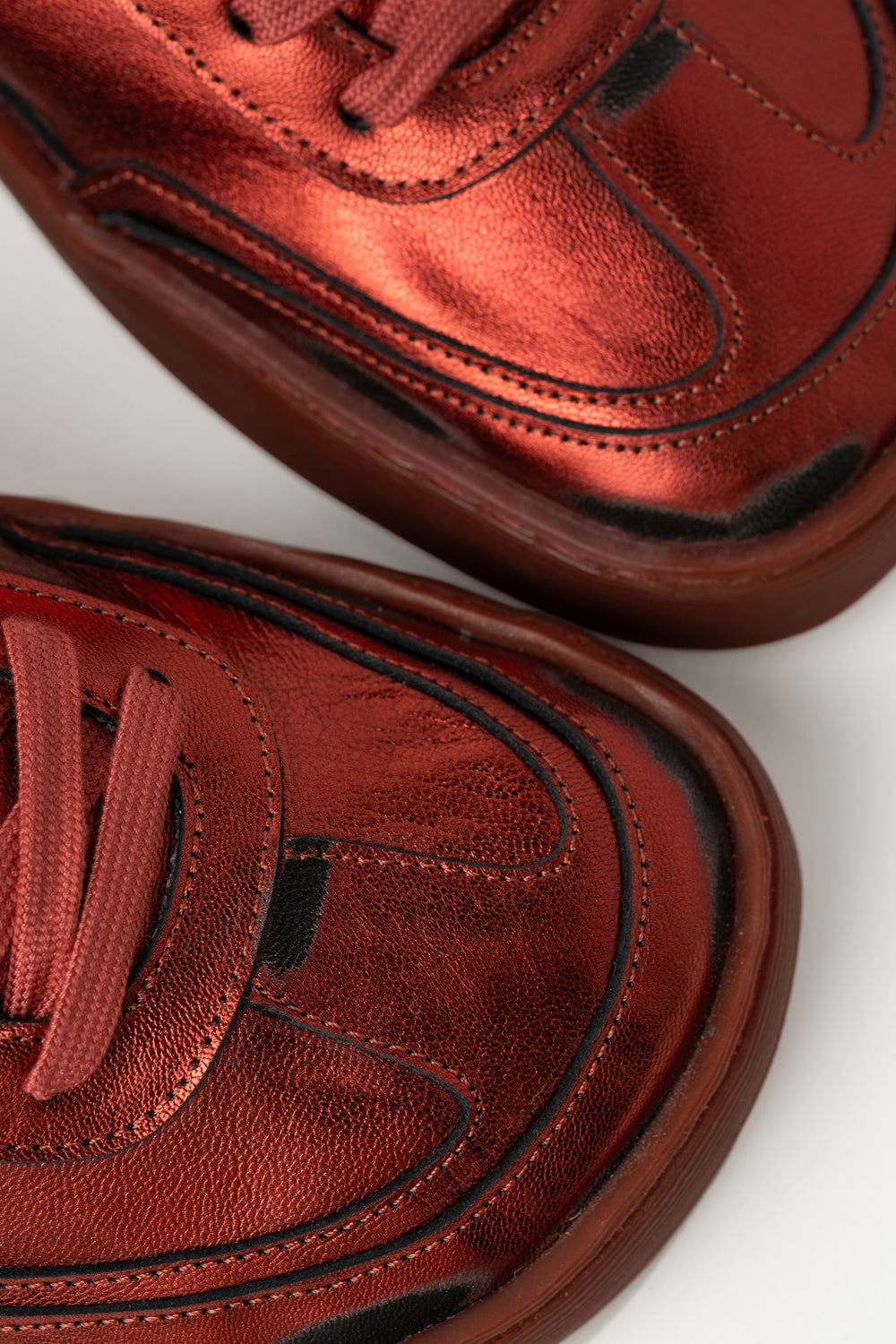 Soho Metal Red