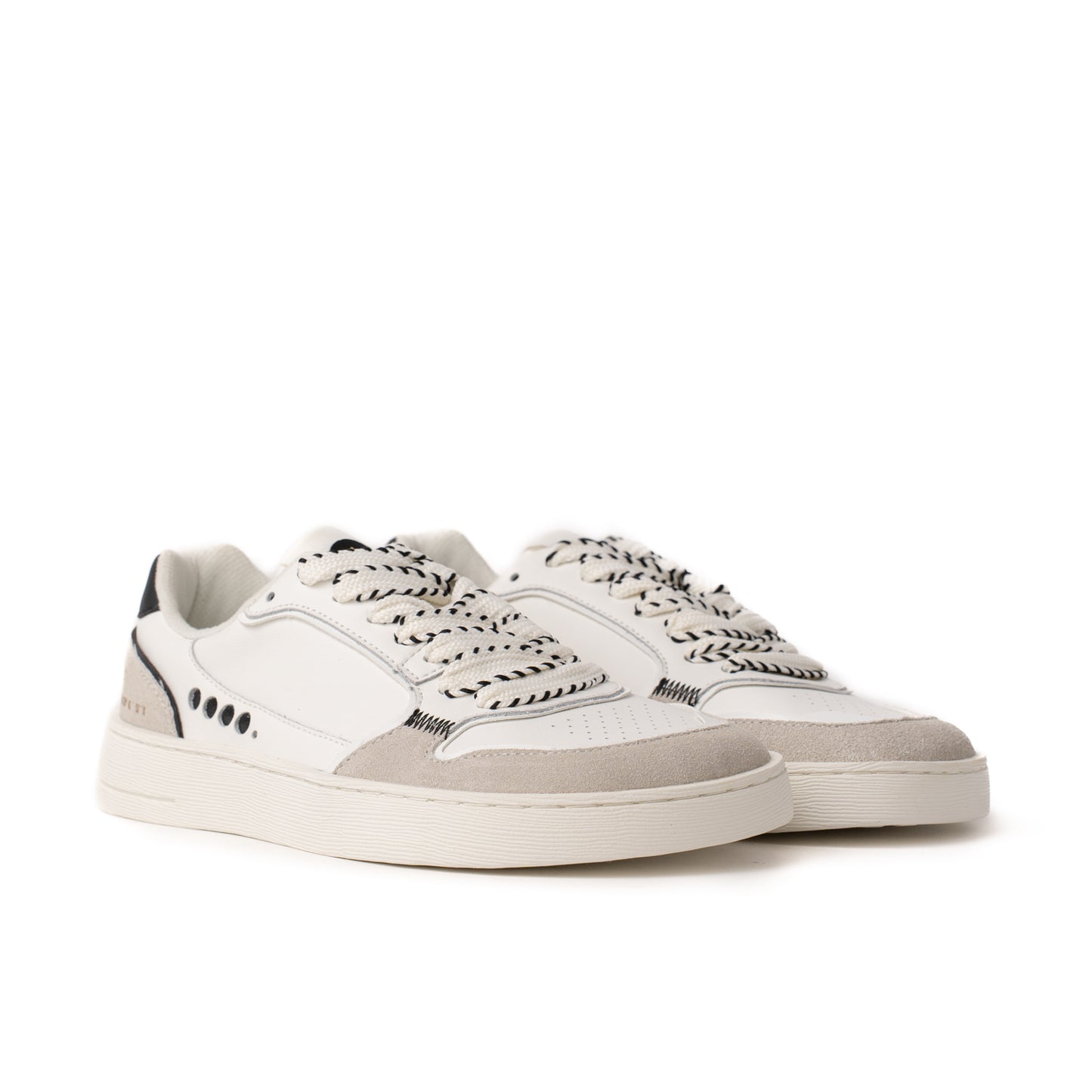 Shibuya Retro White & Black