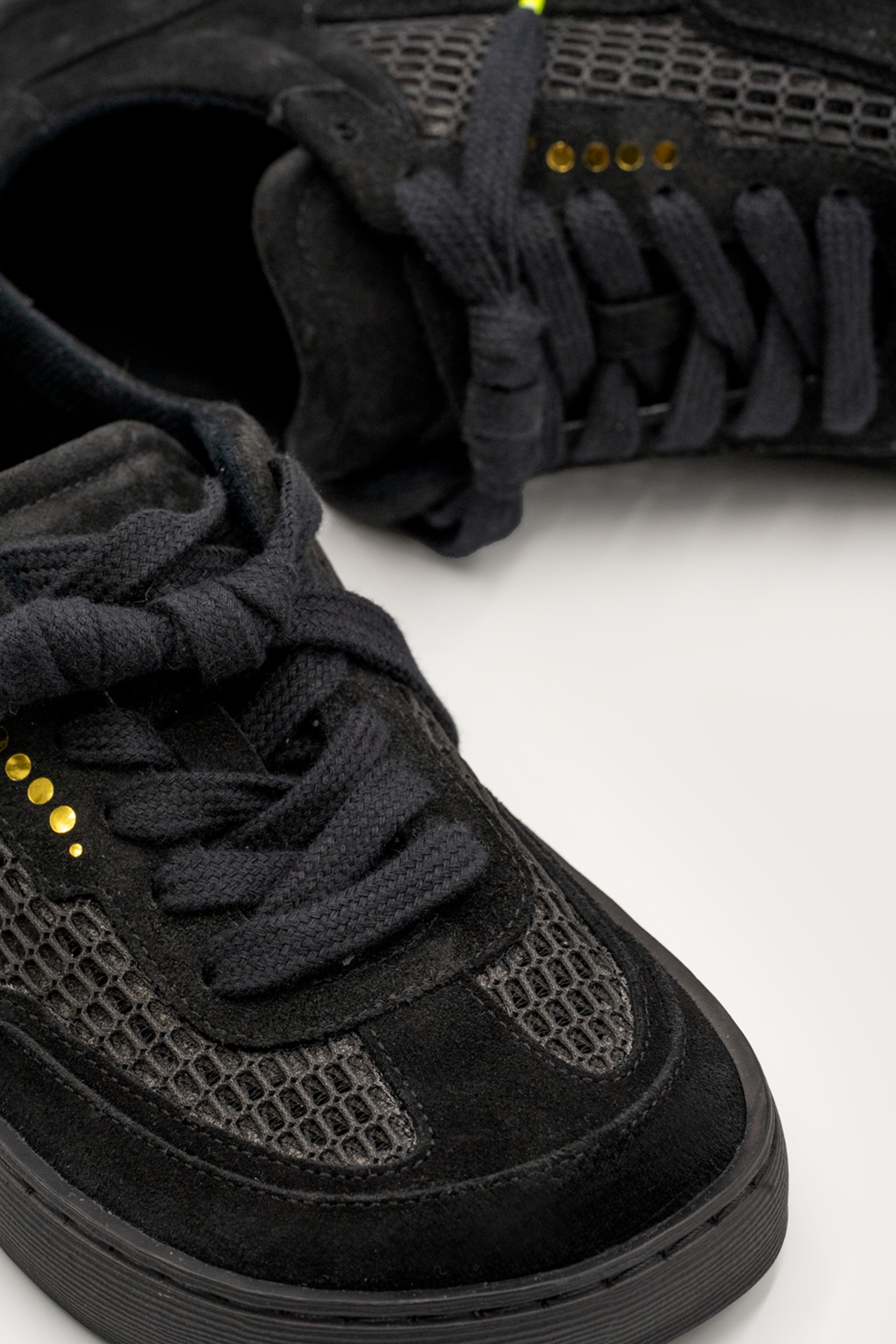 Soho Mesh Black