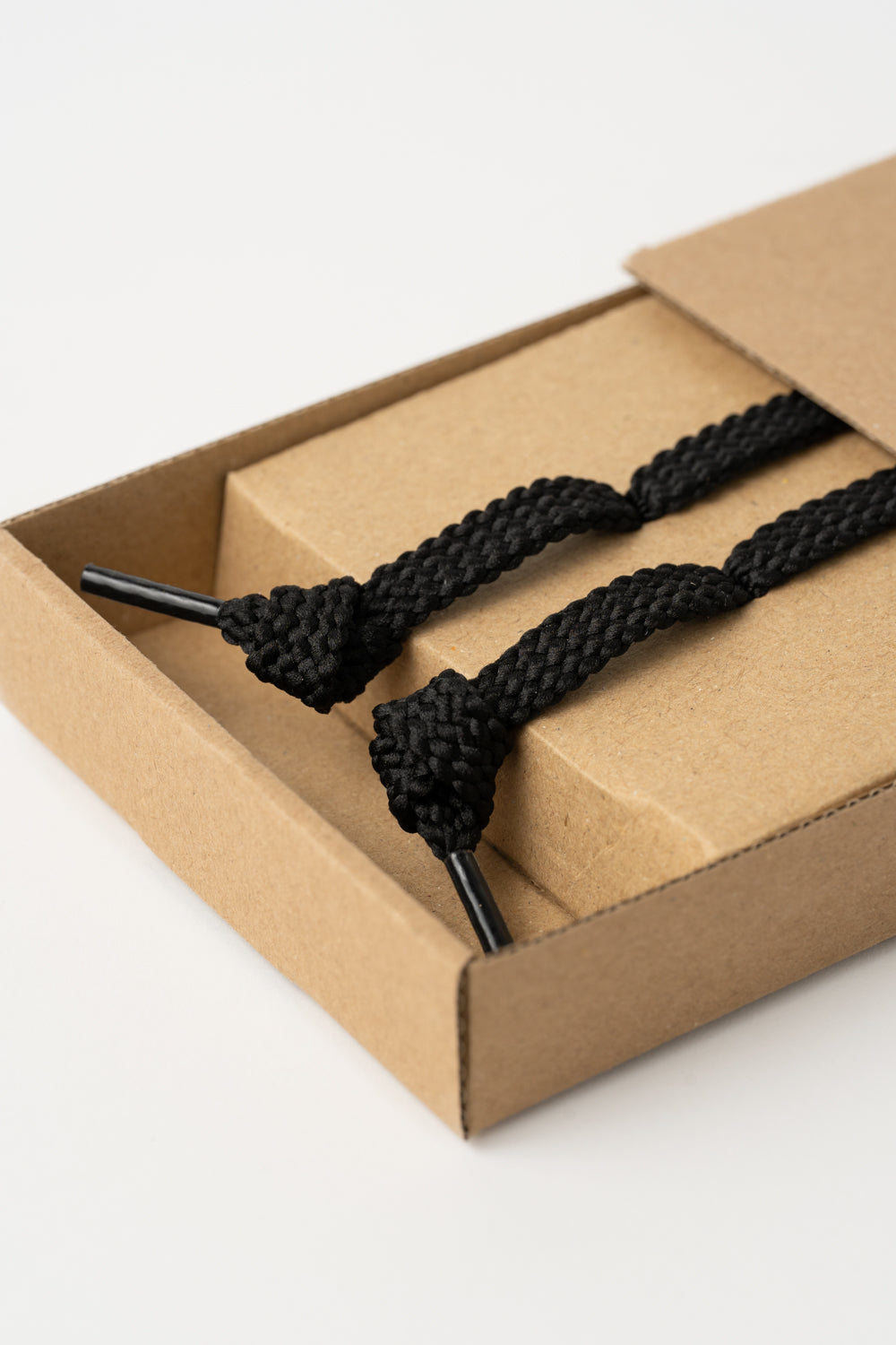 CORDÓN DADA BLACK TRENZADO