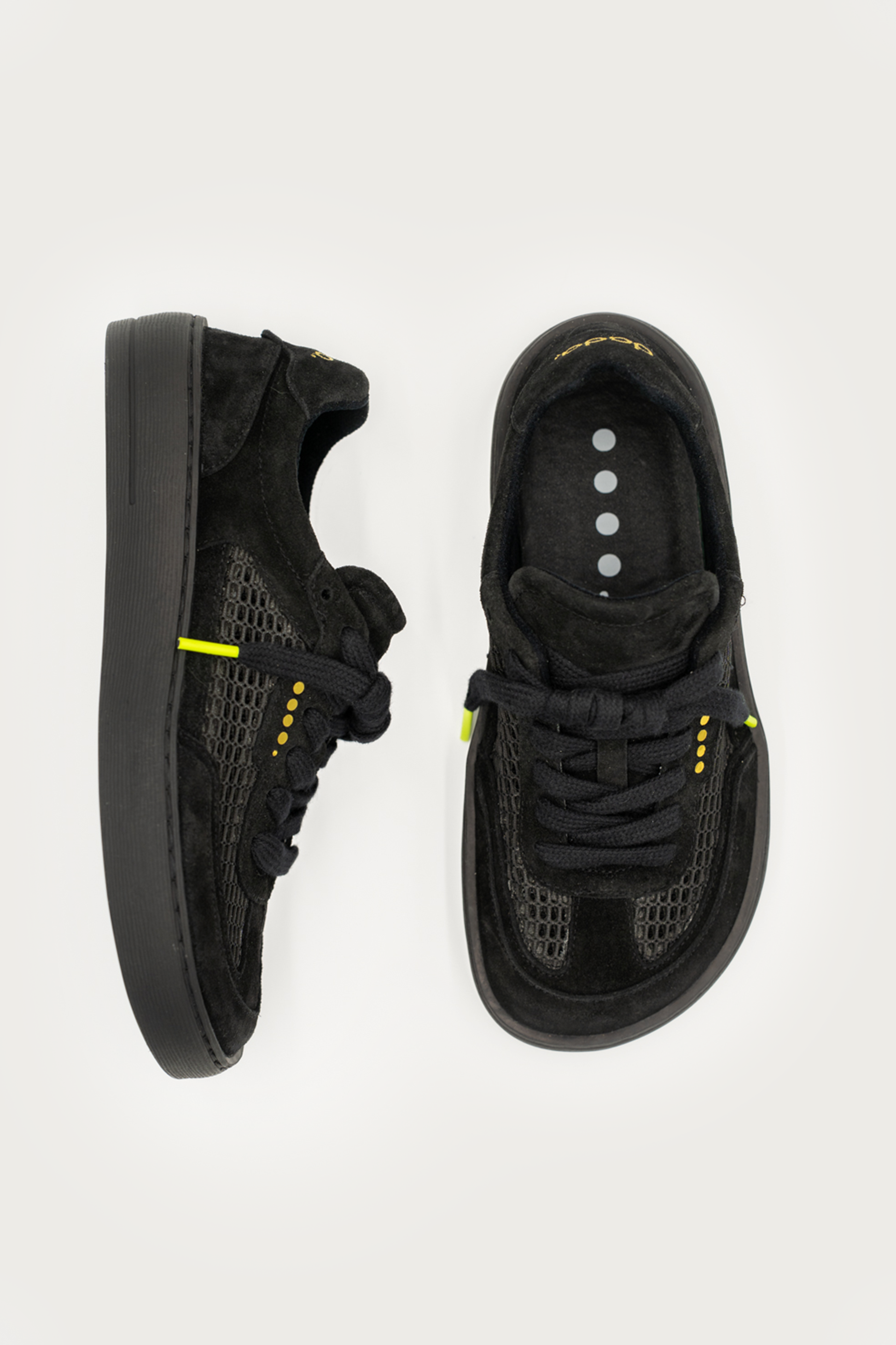Soho Mesh Black